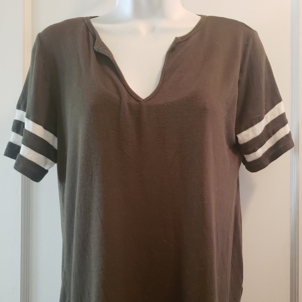 Charlotte Russe Sporty Pullover Top